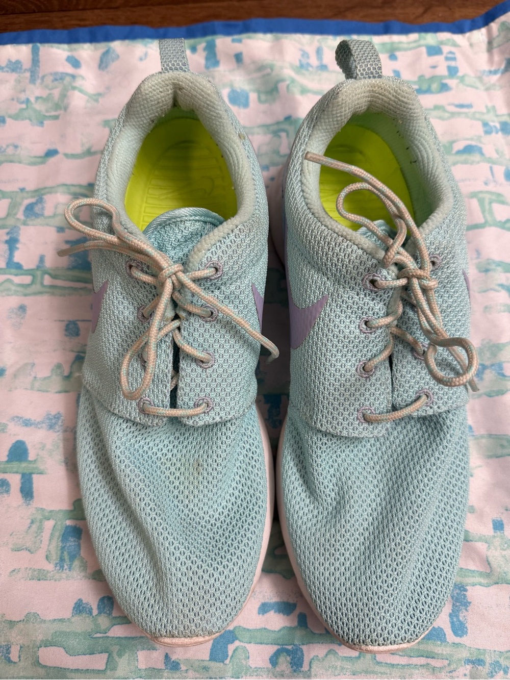 Nike Women's Mint Mesh Sneakers with Lavender Swoosh